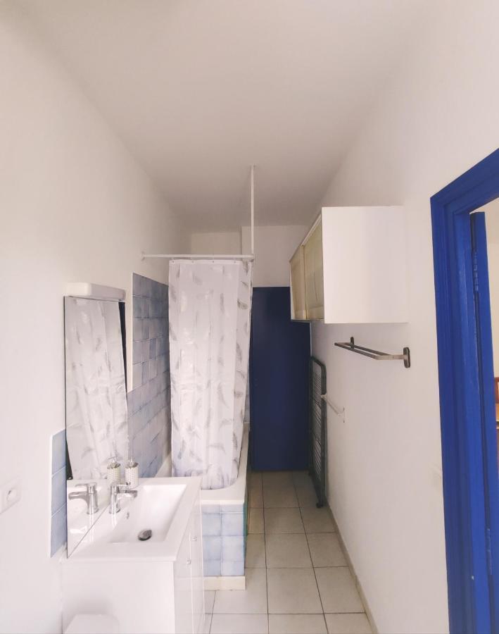 Appartement Cosy En Centre Centre-Ville . . . Nimes Exterior foto