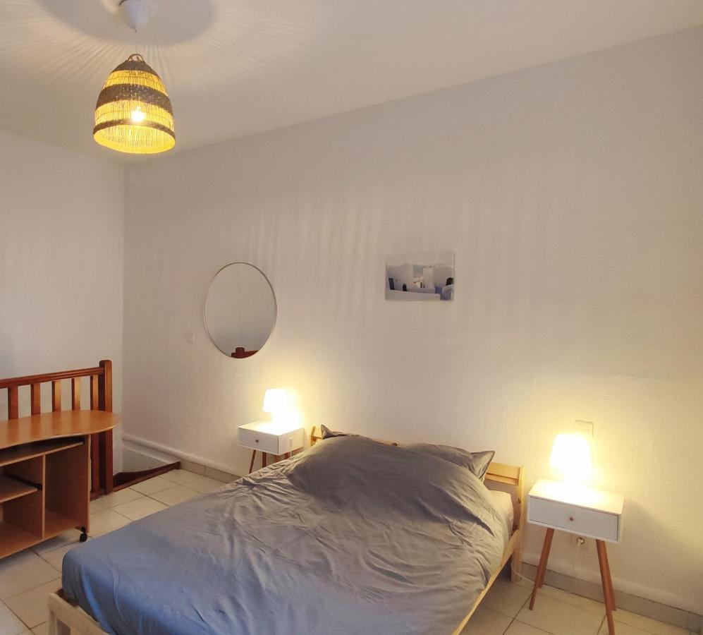 Appartement Cosy En Centre Centre-Ville . . . Nimes Exterior foto