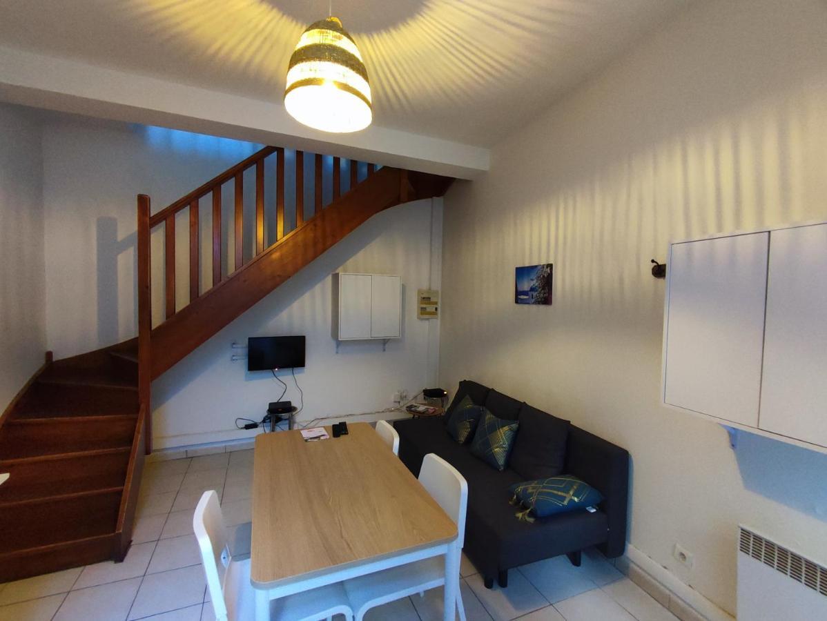 Appartement Cosy En Centre Centre-Ville . . . Nimes Exterior foto
